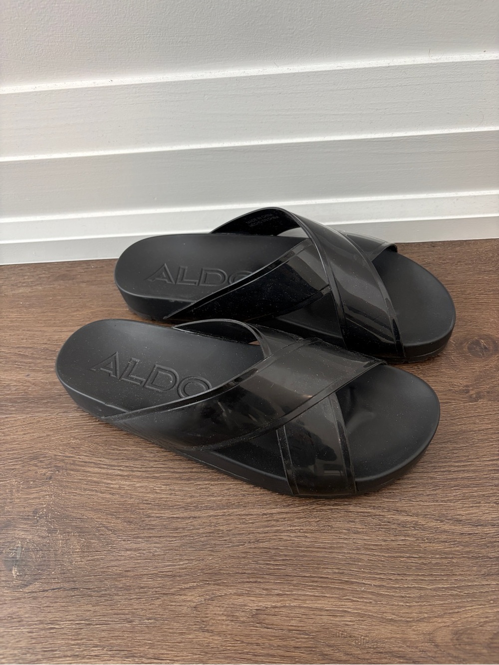 ALDO Black Crisscross Slide Sandals - 7.5